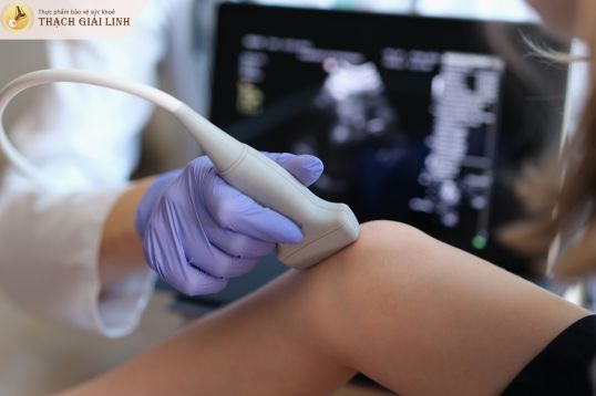 Siêu âm khớp để phát hiện lắng đọng tinh thể urat