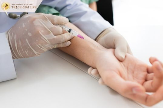 Chọc hút dịch khớp là phương pháp chẩn đoán chính xác bệnh gout