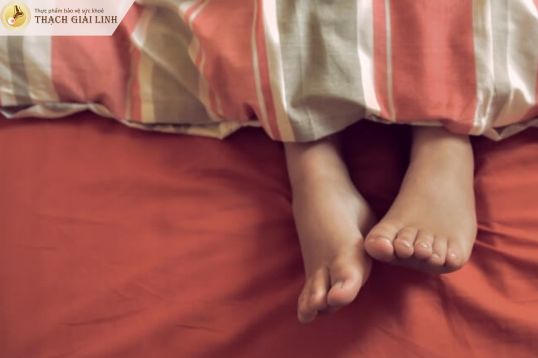 Cơn đau gout cấp vào ban đêm không chỉ dừng lại ở vài phút