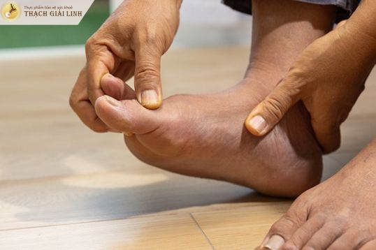 Nam giới thường chủ quan với những cơn đau ban đầu