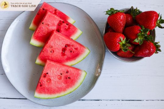 Dưa hấu dâu tây cũng là loại quả tốt cho người bệnh gout