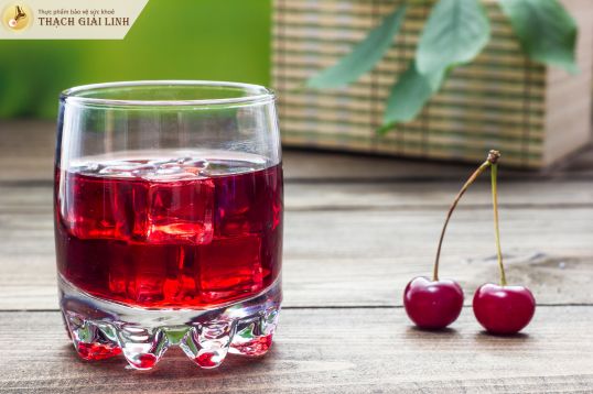 Nước ép cherry chua hỗ trợ giảm đau và viêm khớp