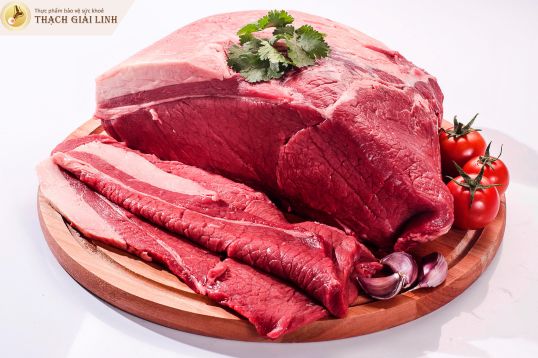 Thịt đỏ làm tăng nồng độ axit uric và những cơn đau do gút